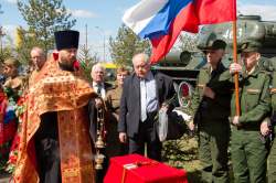 Церемония захоронения останков красноармейца Алексея Ильина